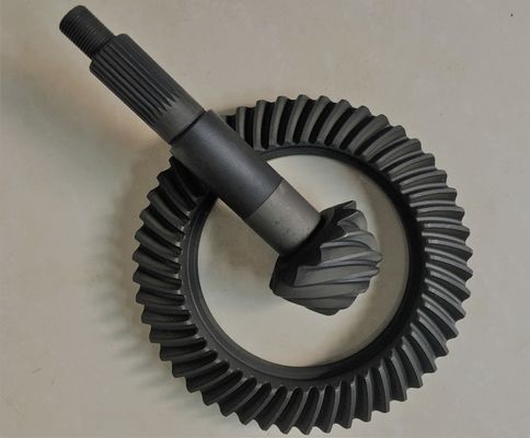 Pezzo fucinato a spirale della corona e del pignone degli ingranaggi conici di NISSAN che elabora materiale 20CrMnTi